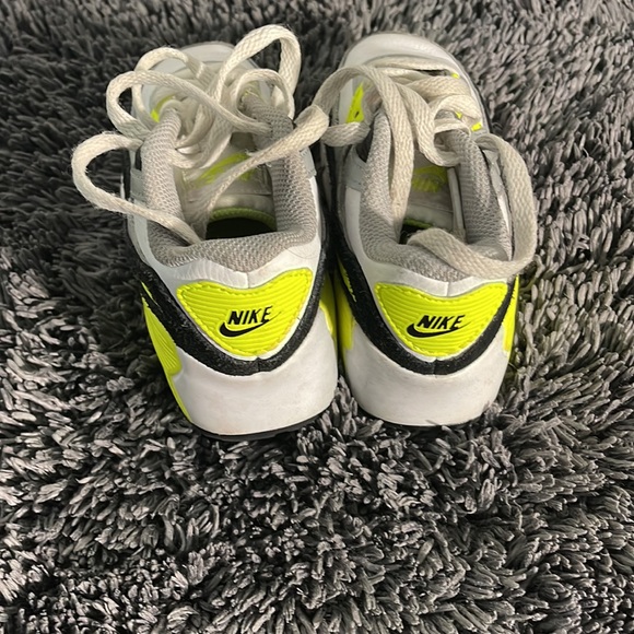 Air Max 90 - Picture 3 of 4